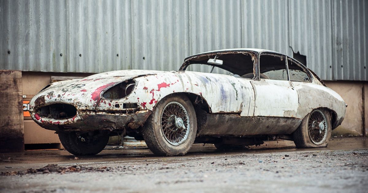 В Великобритании на аукцион выставят ржавый раритетный Jaguar E-Type