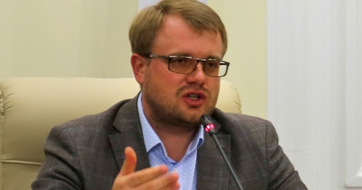 Украина "забыла" ввести санкции против "Русской общины Крыма" и самопровозглашенного вице-премьера