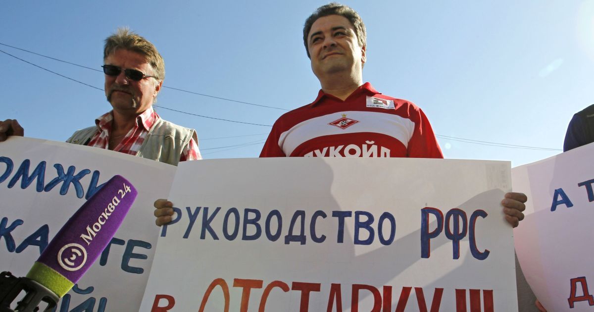 "Нас остаточно звідусіль виженуть": російський коментатор висміяв спроби РФС включити окупований Крим до свого чемпіонату