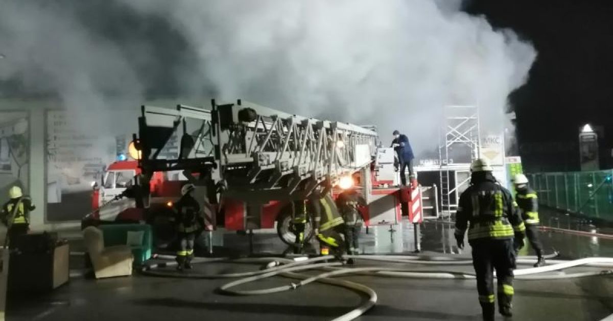 Пожежа_магазин меблів_Київ_3 / © Управління ДСНС Києва