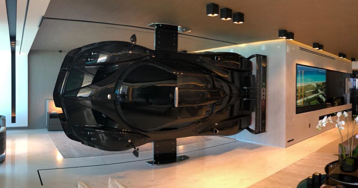 Суперкар Pagani Zonda превратили в шедевр искусства
