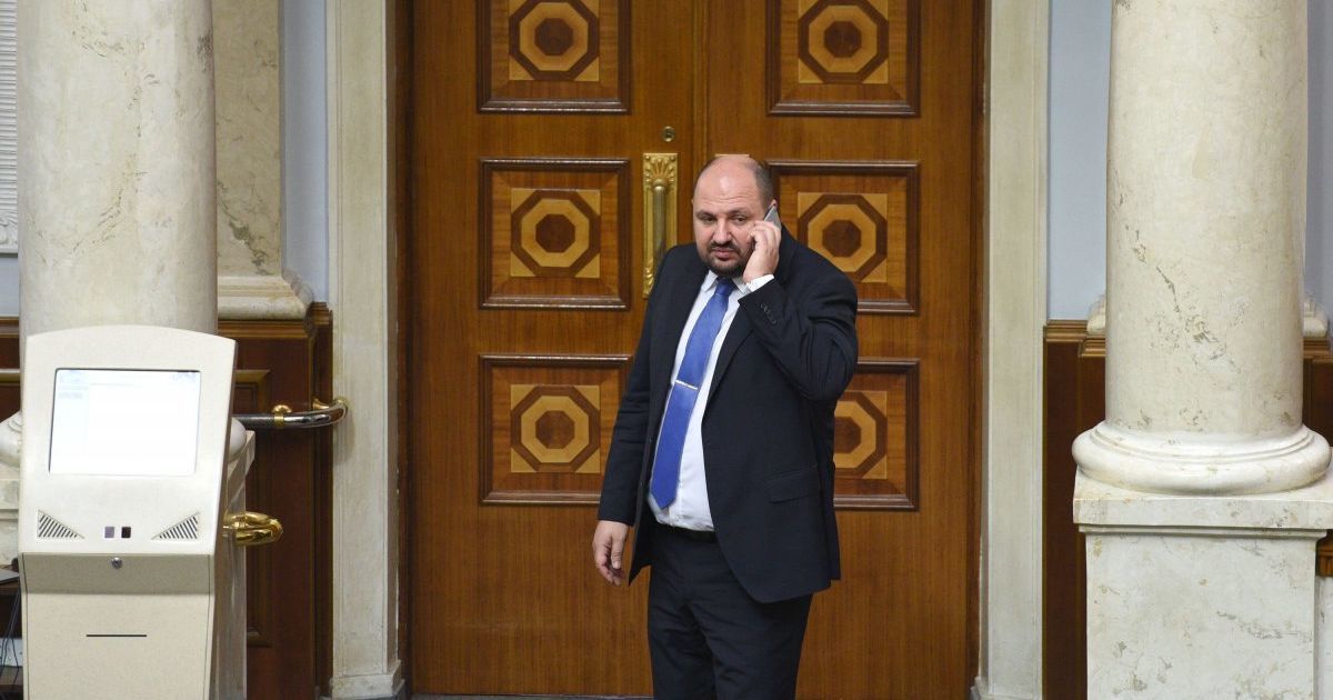 "Твое место в тюрьме": активисты Автомайдана эмоционально пообщались с Розенблатом