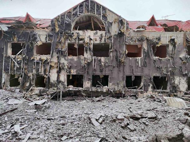 Загарбники вдарили по Харкову двома ракетами С-300. / © Олег Синєгубов