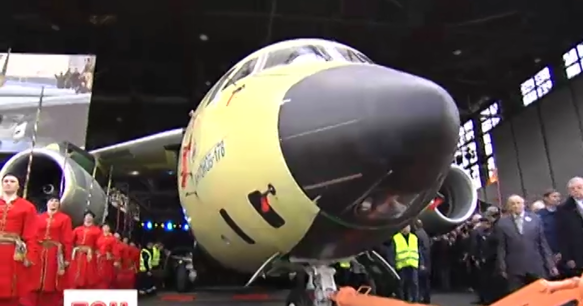 Мощности предприятия "Антонов" позволяют выпускать ежегодно 24 самолета