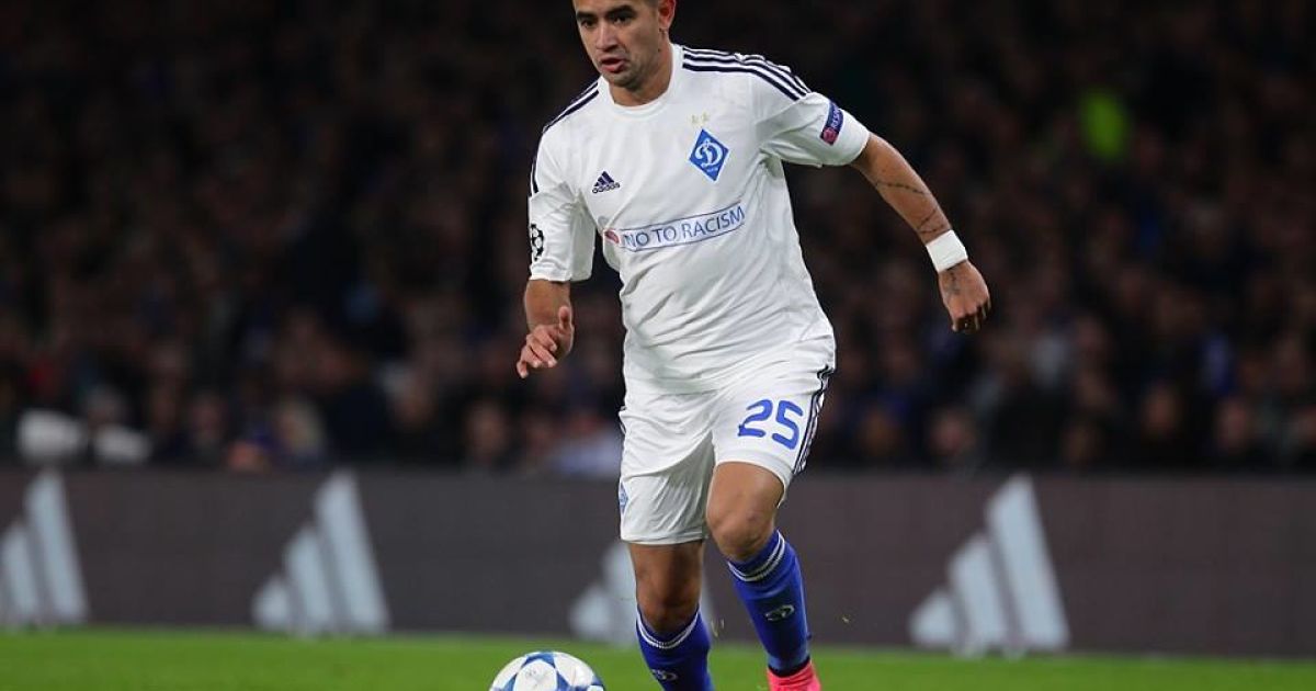 Игроки "Динамо" в футболках "Нет расизму". / © ФК Динамо Киев