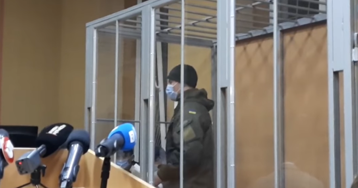 "Мне жаль тех людей": подозреваемый в расстреле пяти человек Артемий Рябчук сделал признание в суде