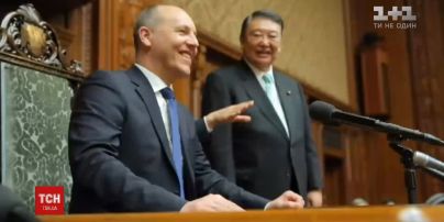 Парубій обговорив з прем'єр-міністром Японії санкції проти Росії