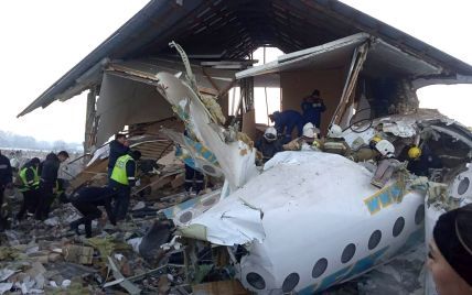 Власти официально уменьшили число погибших в авиакатастрофе в Казахстане