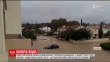 Разрушительное наводнение накрыло юг Франции: погибли не менее 13 человек