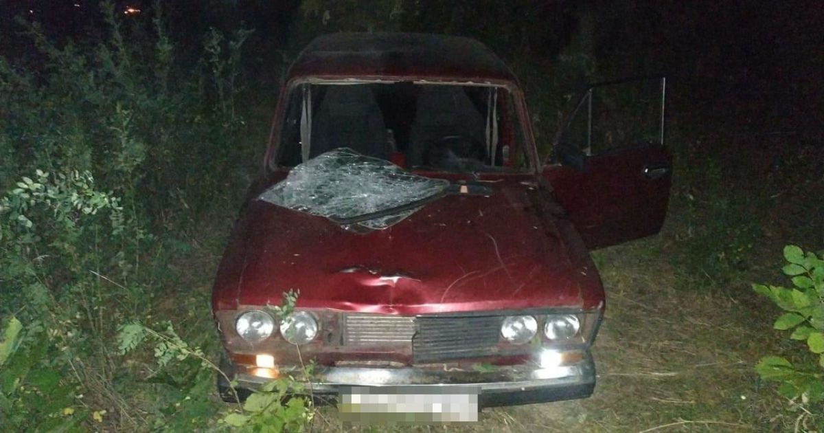 Під Харковом нетверезий водій збив двох підлітків, які йшли узбіччям, і втік
