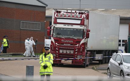 Водителю грузовика, в котором нашли 39 тел, предъявили обвинение