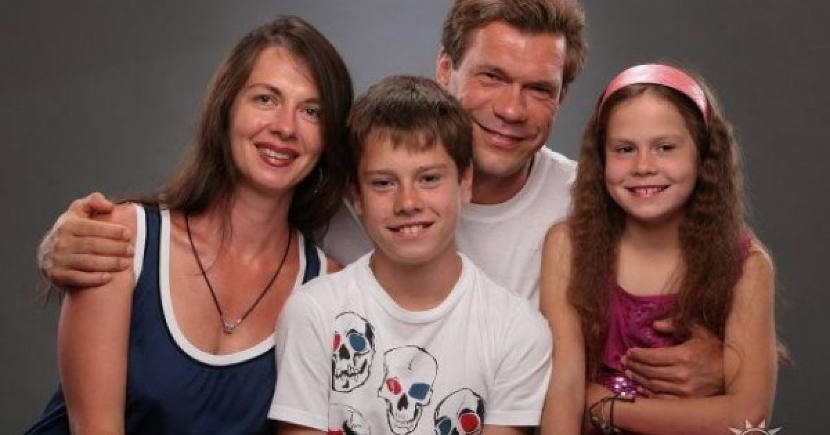 Семья скандального Царева пытается выселить переселенцев из роскошного дома