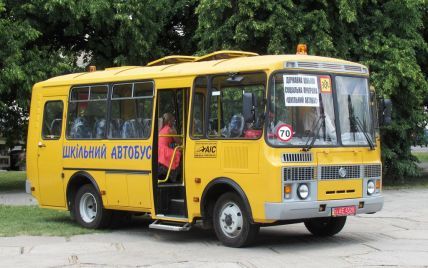 Минобразования отреагировало на скандал с российскими школьными автобусами