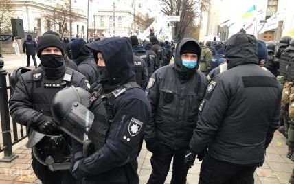 В Киеве возле Верховной Рады задержан один из протестующих