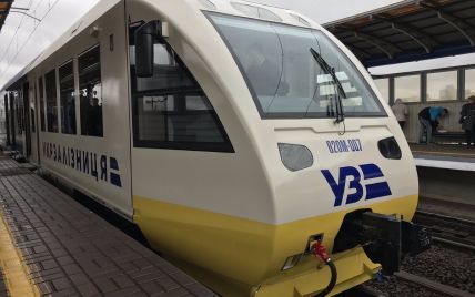 На залізничному вокзалі Києва вивісили розклад експреса до аеропорту "Бориспіль"