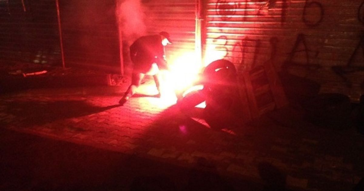 Через сутички на будівництві АЗС у Києві постраждали сім правоохоронців і місцевий депутат