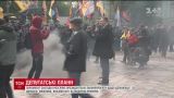 Противники закона о деоккупации Донбасса устроили протест под ВР