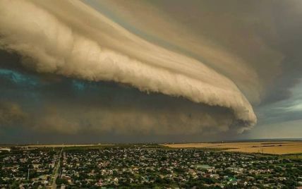 Pogoda V Zaporizhzhi U Primorsku Pomitili Ridkisnij Shkvalovij Vorit Ukrayina Tsn Ua