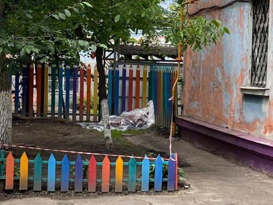 Замотанное в ковер: в центре города в Полтавской области нашли тело 27-летнего мужчины