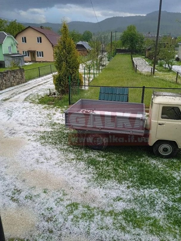 Івано-Франківщину накрила негода / © із соцмереж