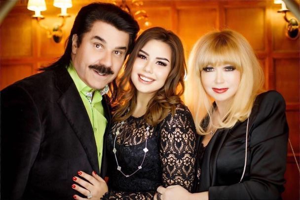 Павло Зібров з дружиною та донькою / © instagram.com/pavlo_zibrov