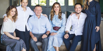 Счастливы вместе: королева Рания опубликовала милое семейное фото