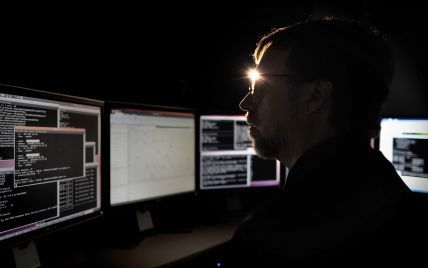 Хакеры заявляют о краже кибероружия, которая предназначено для шпионажа