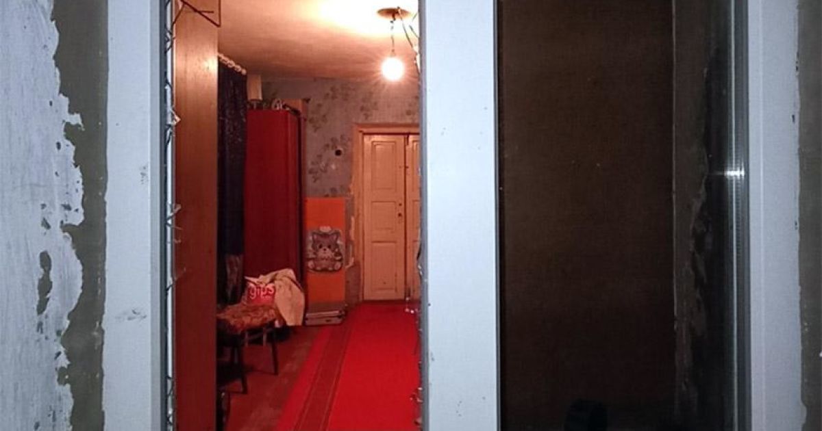 Был весь в крови и убегал босиком: в Хмельницкой области жена и теща выгнали из дома и тяжело ранили мужчину