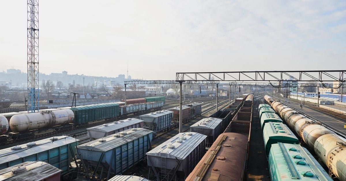 Ексменеджер компанії Ахметова може очолити "Укрзалізницю" — ЗМІ