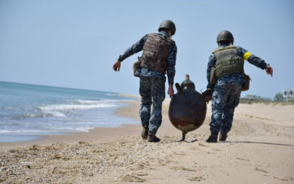 Россия разбросала в Черном море около 600 мин: они дрейфуют у берегов четырех стран