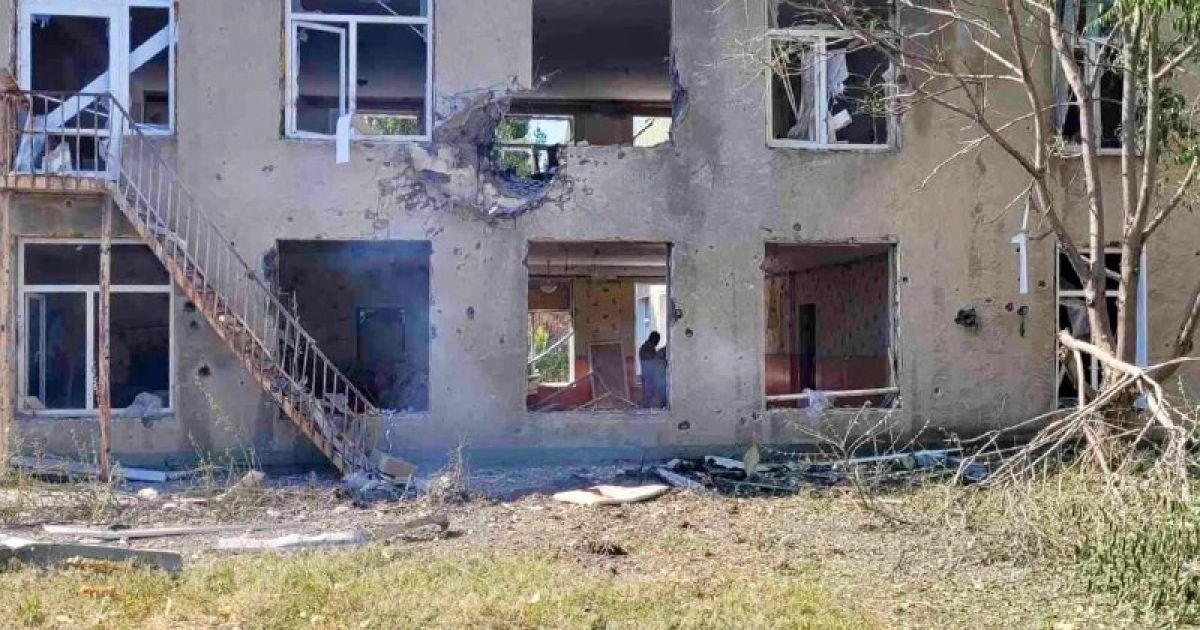 Окупанти обстріляли дитячий садок у Запорізькій області: фото