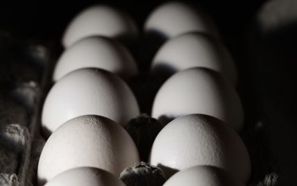 Чому ягоди та курячі яйця здешевшали в Україні: відповідь експерта