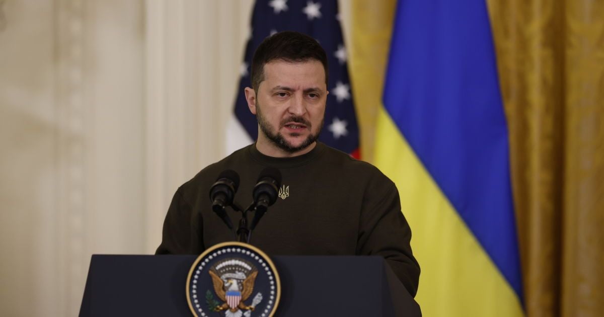 Кому 24 февраля Зеленский позвонил первым – ответ Офиса президента