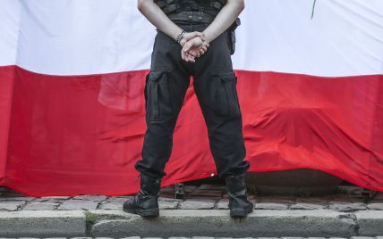 Полиция Вроцлава почти сутки запугивала украинку и заставила ее раздеться
