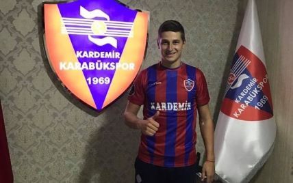 Турецкий "Карабюкспор" подписал третьего украинского футболиста