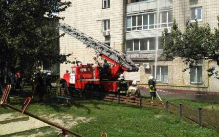 Ухаживал, готовил, пел: соседи рассказали о квартиранте, который убил двух женщин и выбросился из окна в Киеве