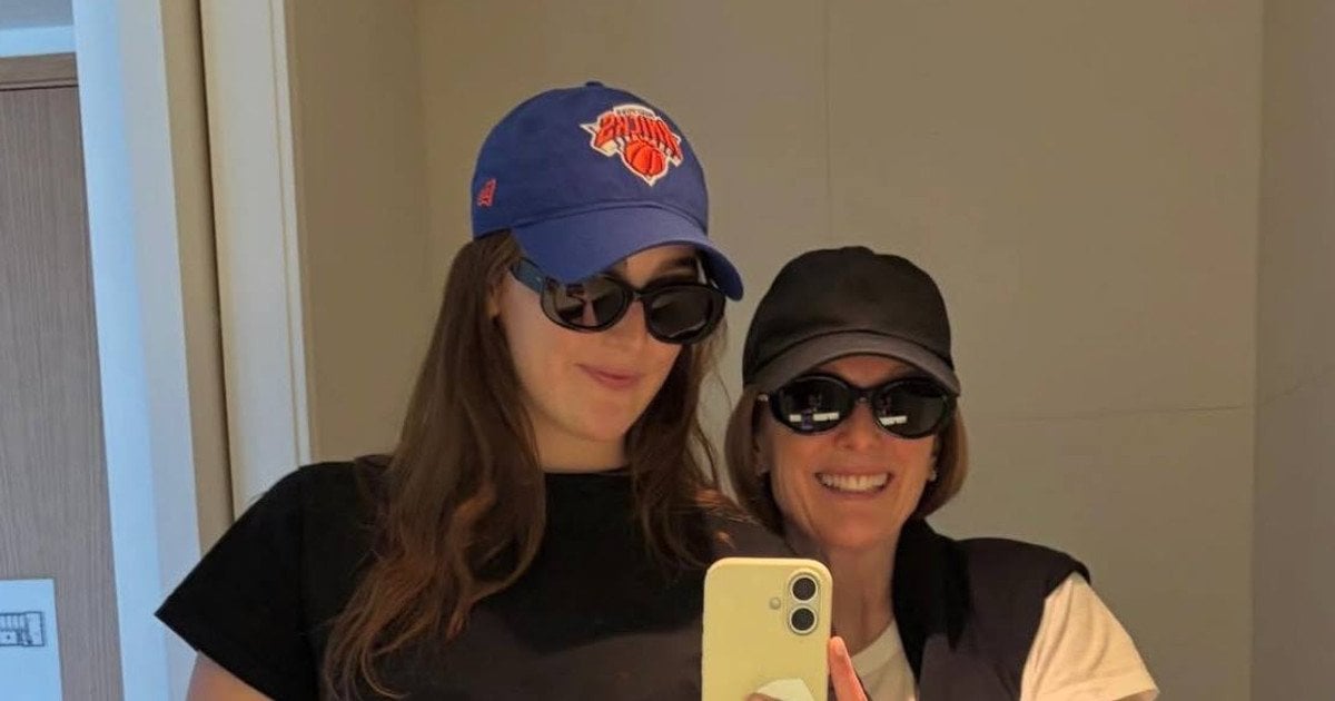 Джуліанна Мур із донькою