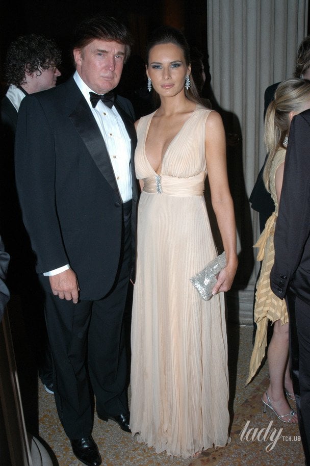 Дональд Трамп і Меланія Трамп (на той момент стосунків вона ще була Кнавс) / © Getty Images