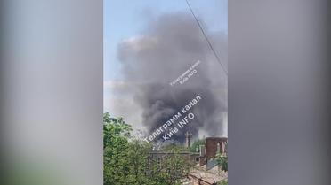 У Києві на Солом'янці спалахнула масштабна пожежа