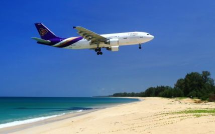 В Таиланде туристам пригрозили смертной казнью за фото с самолетом