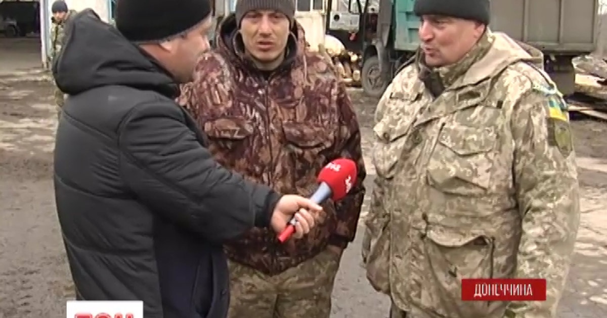 С фронта начали постепенно отступать волонтеры
