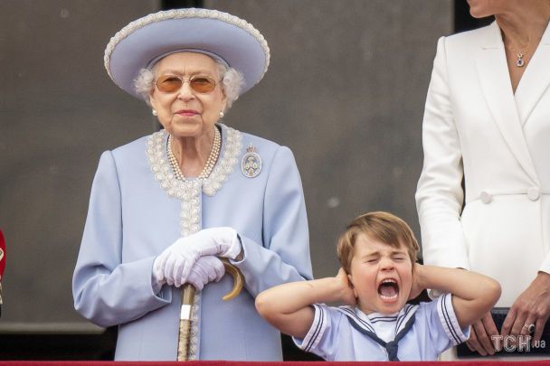 Маленький озорник: принц Луи приковал к себе все внимание на параде в честь королевы Елизаветы II