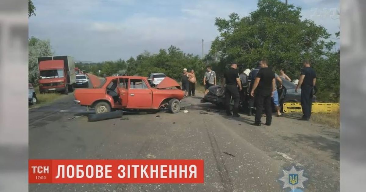Смертельное столкновение в Одесской области: гибель виновника и травмирование 5 человек