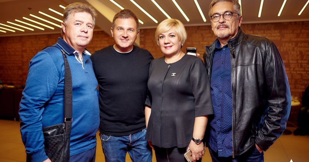 Зірки на допрем'єрному показі "Той, що біжить по лезу"_4 / © Кінотеатр "Оскар"