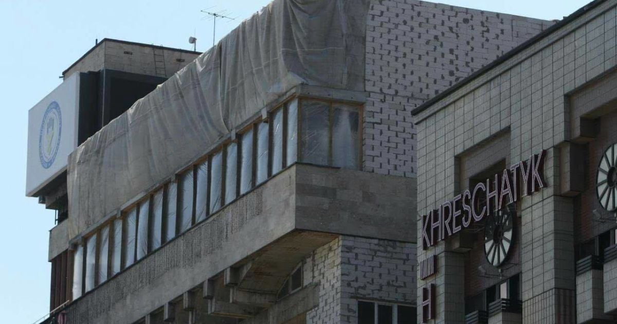 У Києві розпочинають демонтаж незаконних надбудов на Будинку профспілок