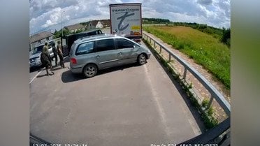 На Волыни мужчина лопатой ударил работника ТЦК в лицо