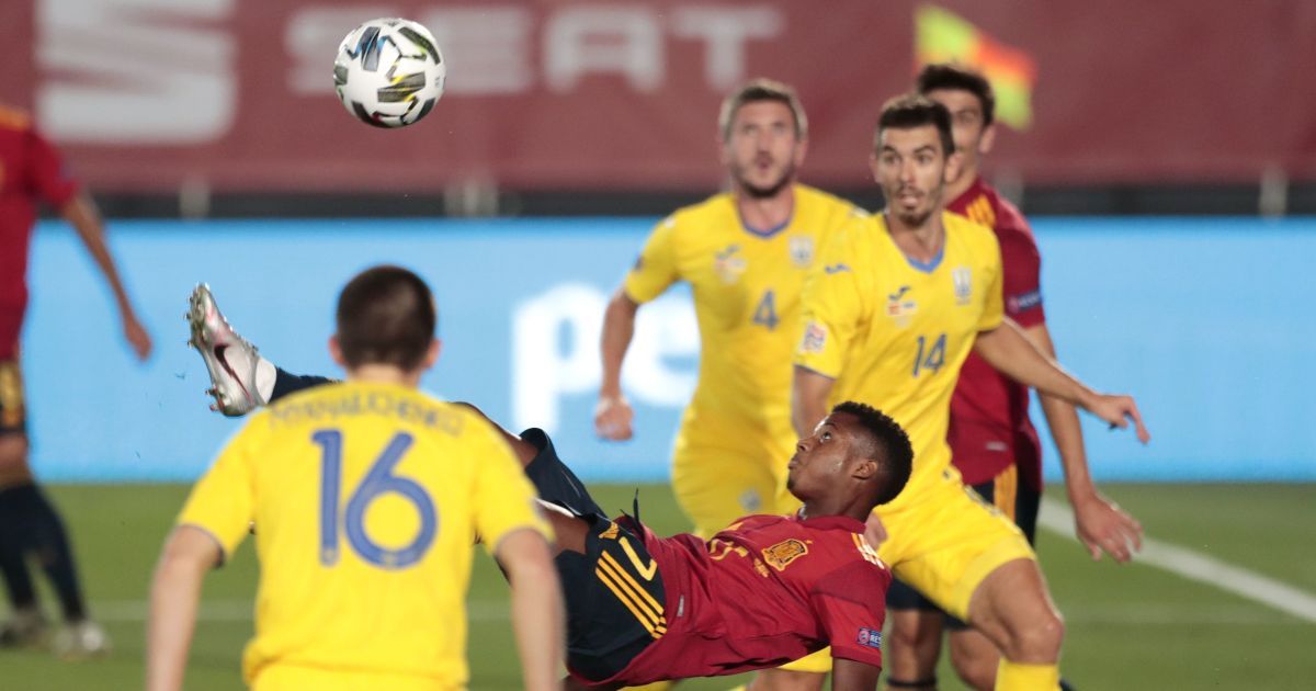 Збірна України безнадійно поступилася Іспанії в матчі Ліги націй