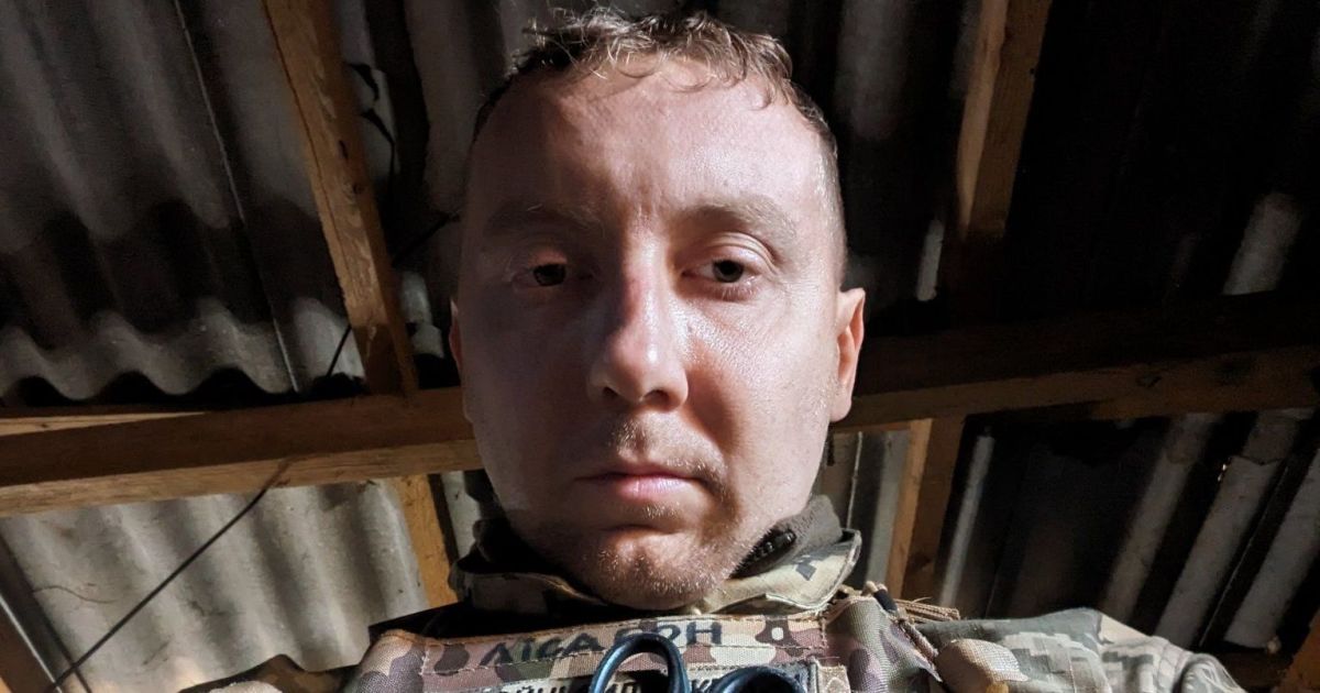 Украинский писатель, военный Станислав Асеев получил ранения на фронте/Фото: страница Асеева в соцсети Х