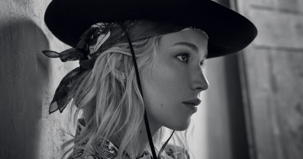 Дженніфер Лоуренс позувала для Dior / © dior.com
