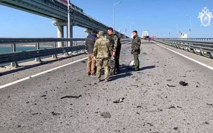 Взрывы на Крымском мосту: россияне бегут с оккупированного полуострова, на выезде — 6-километровая пробка